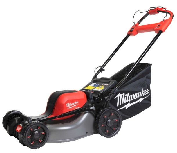 Milwaukee M18 F2LM46-802 FUEL™ dupla akkus szénkefe nélküli önjáró fűnyíró 46 cm (2 x 8.0 REDLITHIUM™ FORGE™ akkumulátor) termék fő termékképe